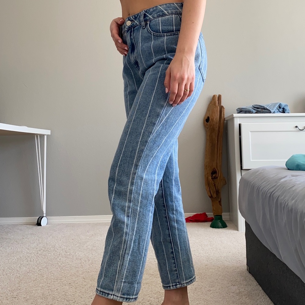 Pacsun size 27 mom jeans